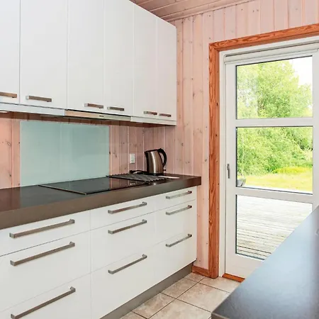 4 Bedroom Cozy Home In Nykøbing Sj Vakantiehuis *